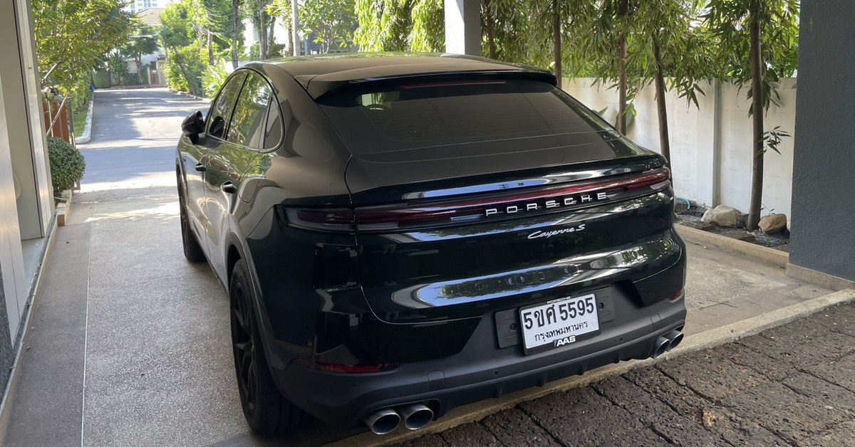 ขายทะเบียนรถสวย ป้ายขาวดำ 5ขศ 5595 บนรถ Porsche Cayenne